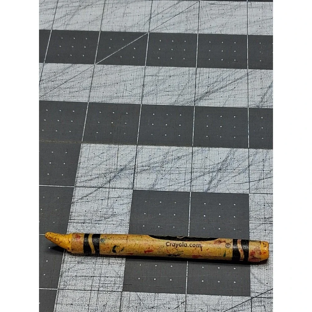 Crayola Crayon Dandelion Yellow Retired Color Loose Single Wax Art Supply Read